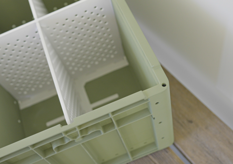 Custom Totes | RollerPlast | Innovative Warehouse Storage